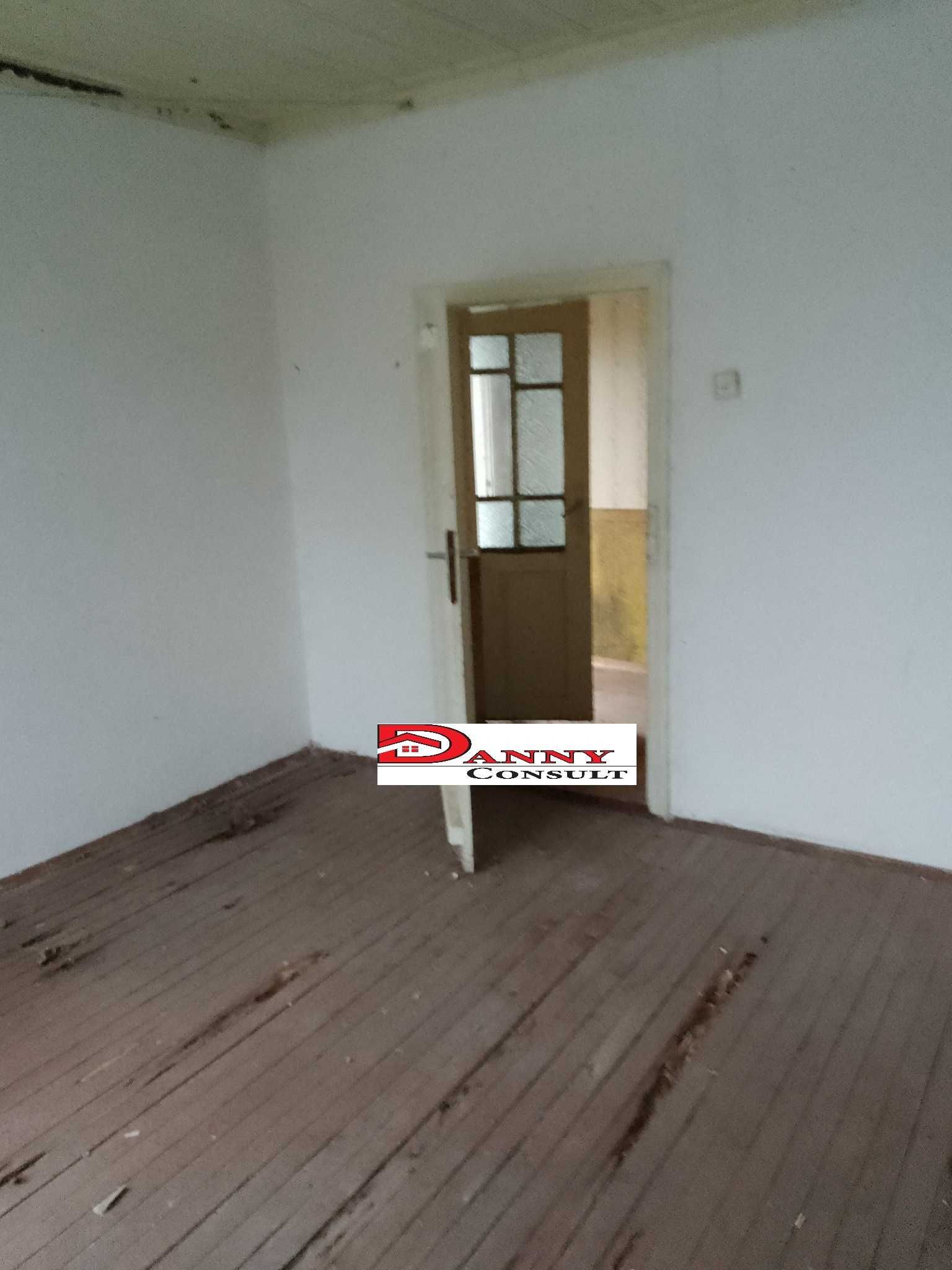 Едноетажна къща за продажба в с. Писарево