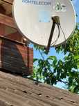 Antenă satelit cu 2 receivere Digi