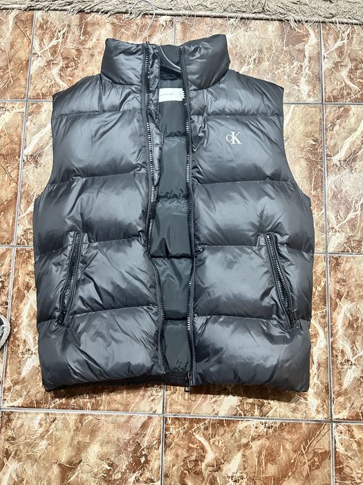 Vand vesta Calvin Klein