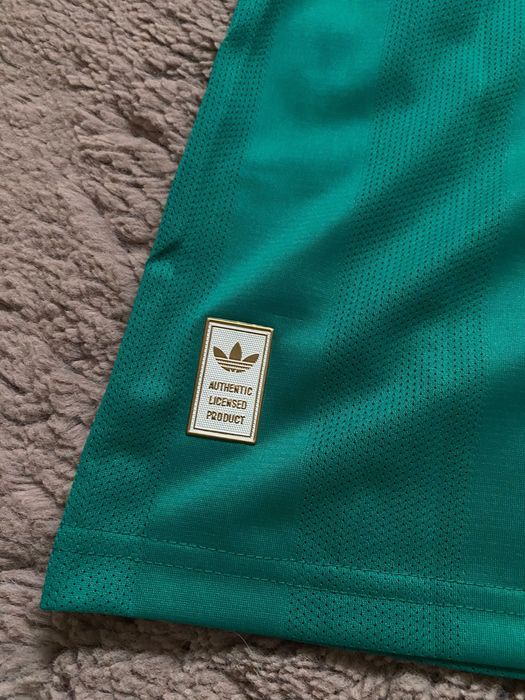 Jersey Liverpool 2025/2026 away kit, Wirtz