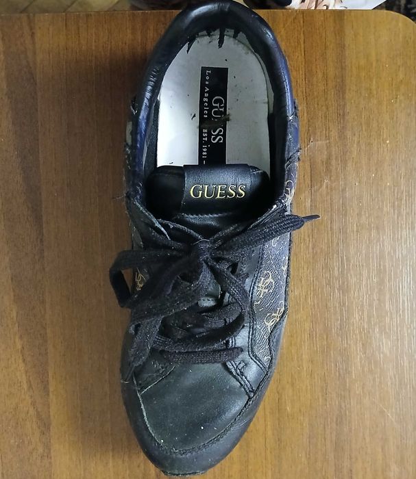 Обувки на guess 42 номер
