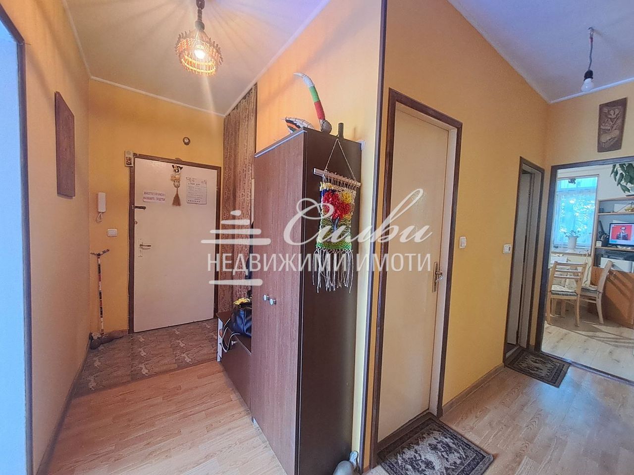 Продава се Тристаен апартамент в Шумен, Добруджански - 76 кв.м за 1974 €/кв.м - Снимка #9