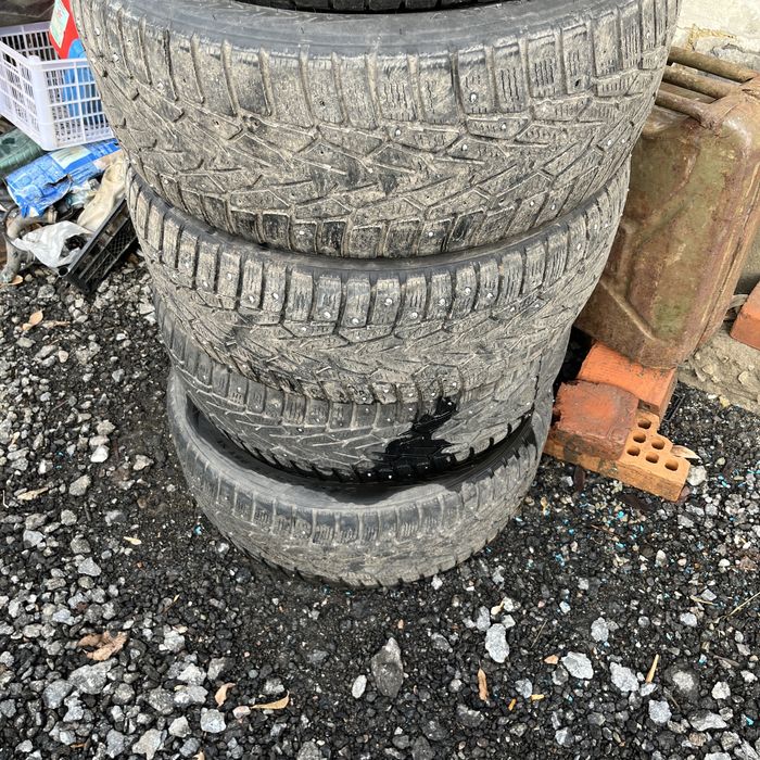 Продам шины для зимы