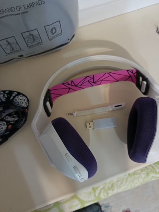 Наушники logitech g733