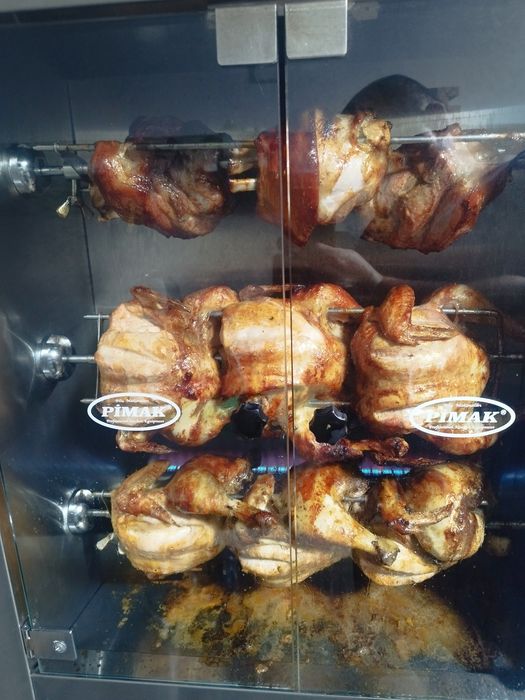 Rotisor 9 pui pe gaz butelie