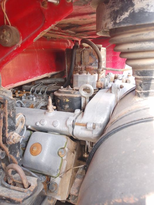 Kamaz tegach sotiladi