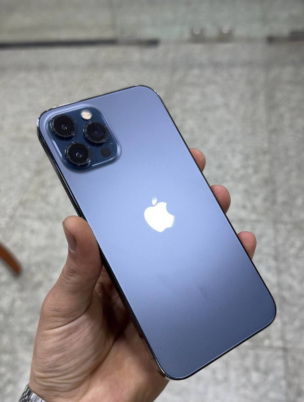 iPhone 12 pro max blue