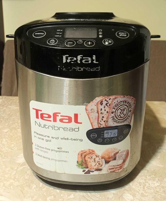 Aparat de pâine Tefal, design modern si 6 programe disponibile