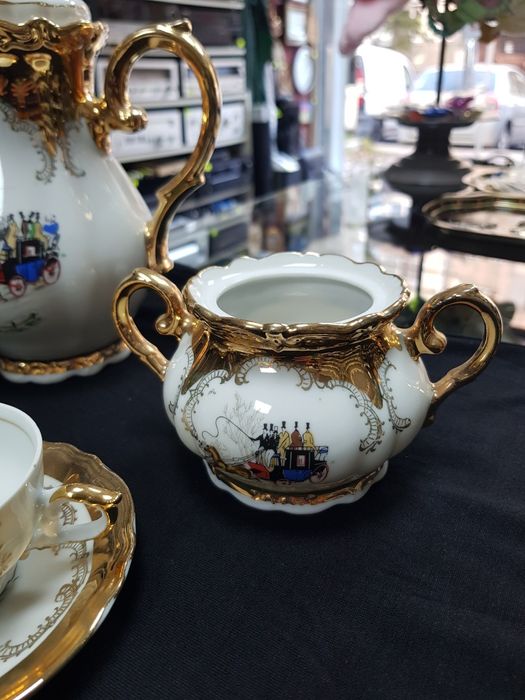 Порцеланов сервиз за кафе