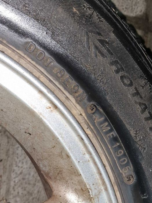 Зимни гуми (Continental/Nexen) 195/65/R15 / 4x100