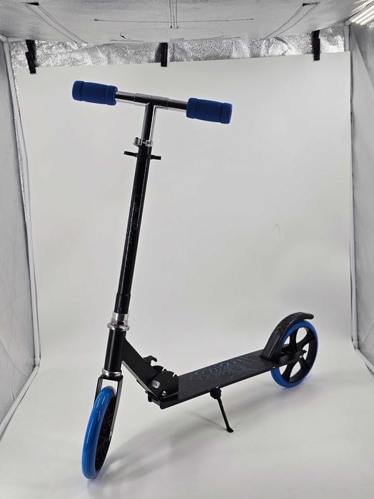 Детска тротинетка сгъваема скутер scooter черно и синьо опорна стойка