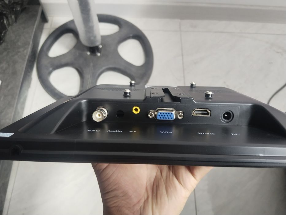 Monitor mikroskop uchun