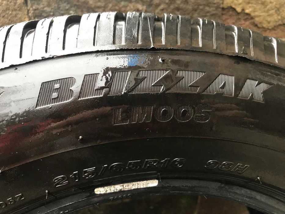 Продавам 4 бр BRIDGESTONE Blizzak LM005, 215/65 R16 98H