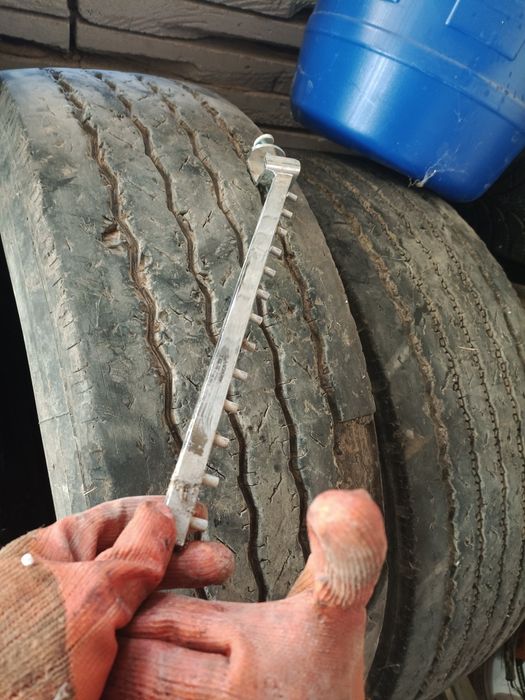 Вешелка бу продам