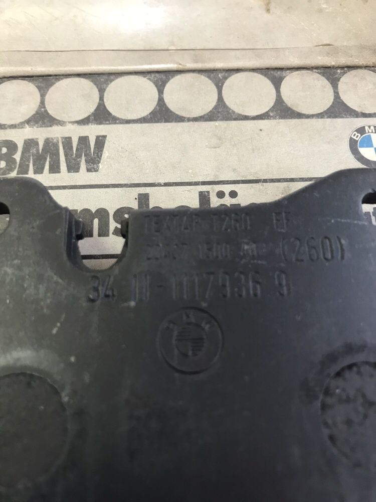 Оригинални BMW накладки.