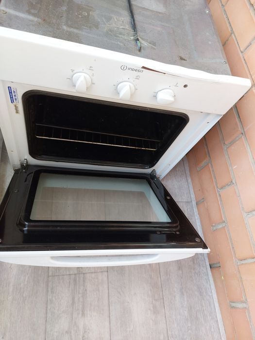 Продается духовой шкаф