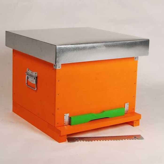 Vand stupi ( lazi ) de albine complete 12 rame nou