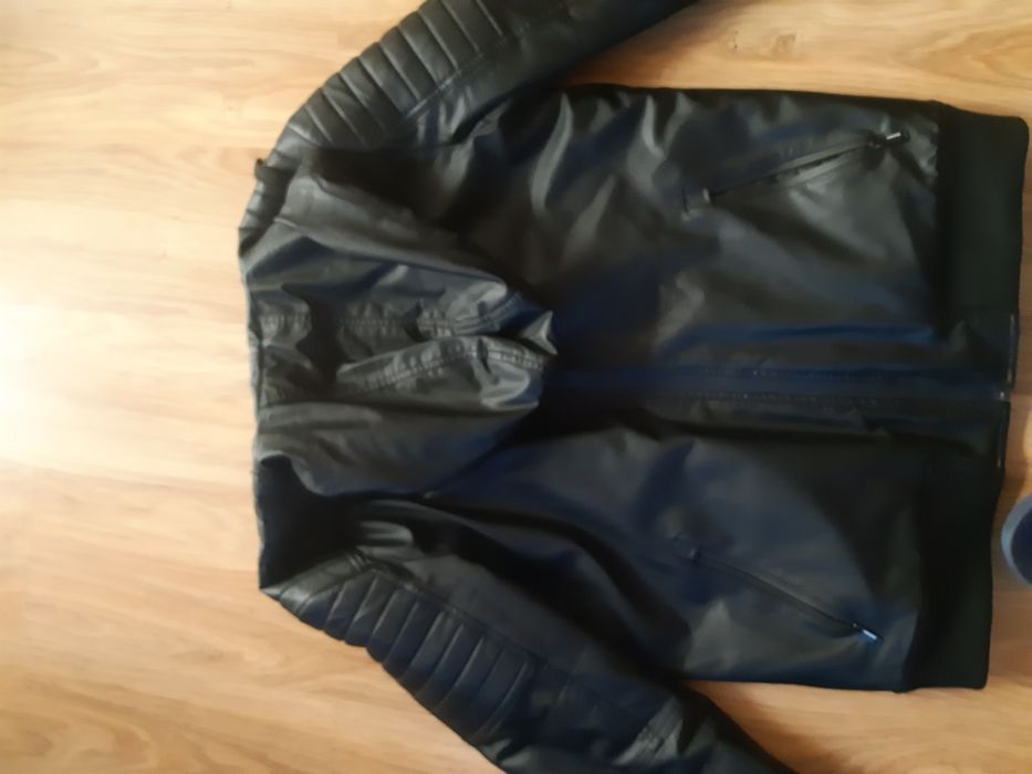 ЧИСТО НОВО ЯКЕ Reserved кожено