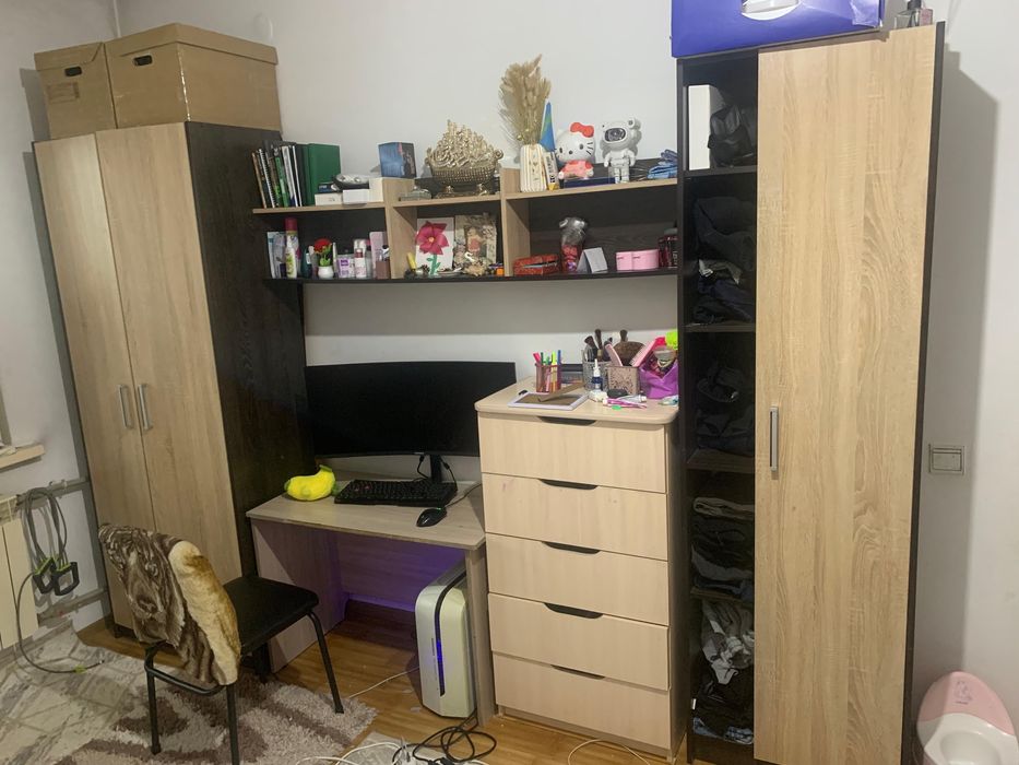 Продам стенку в хорршем  состоянии