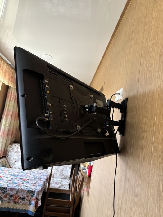 Телевизор Samsung 32