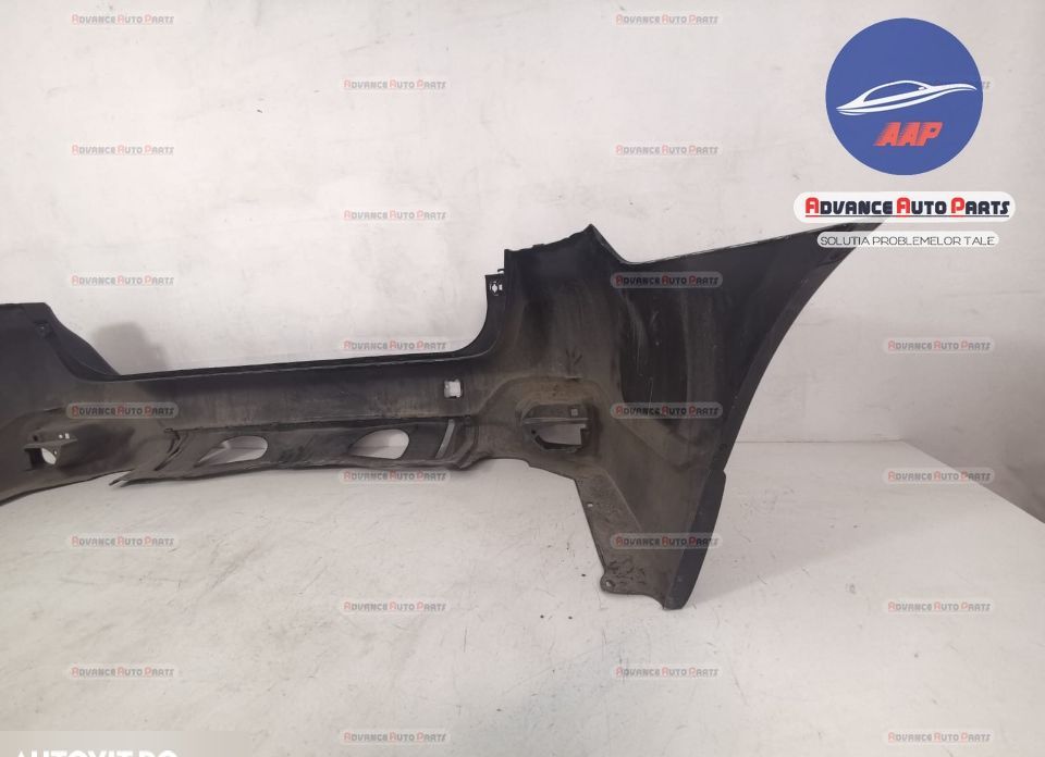 Субару Аутбек / Subaru Outback Оригинална задна броня в добро състояни