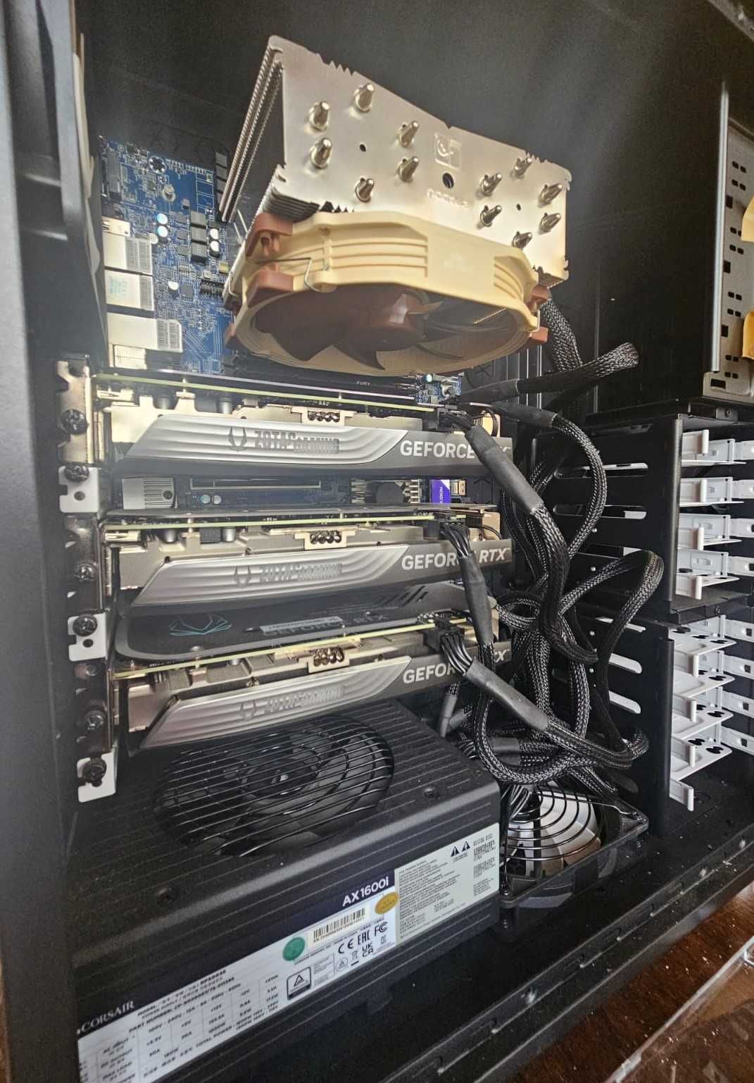 ZOTAC GAMING GeForce RTX 4070 Twin Edge 12GB ZT-D40700H-10M