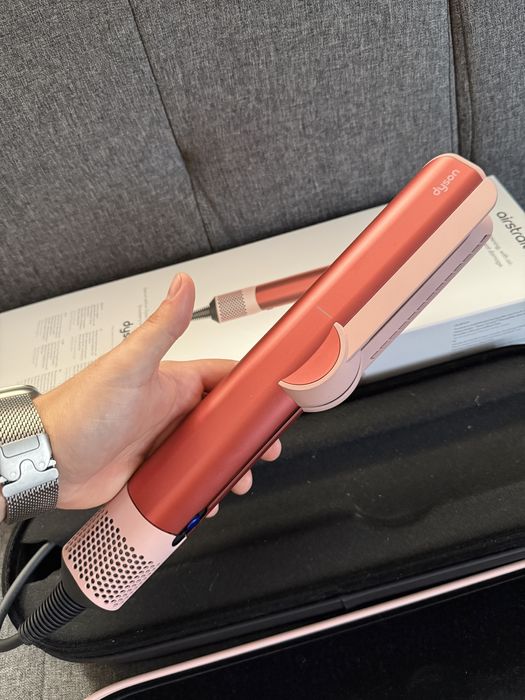 Dyson Airstrait Strawberry bronze and blush pink