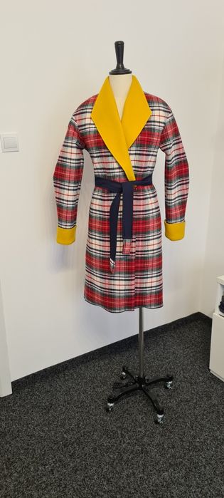 Бутиково палто - размер М