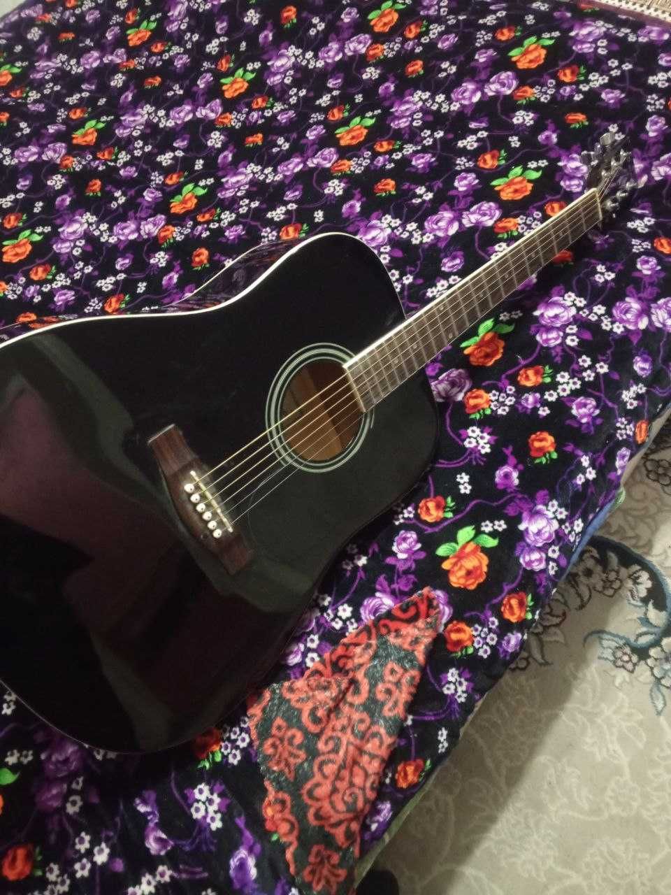 Gitara Rossiyada ishlab chiqarilgan