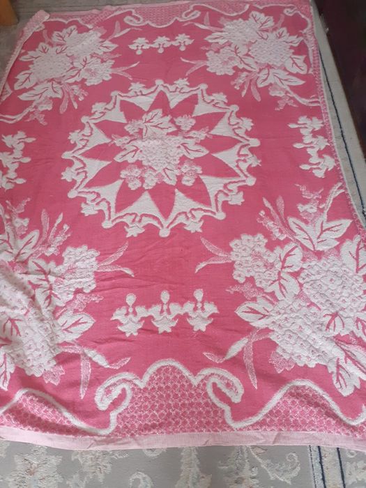 Махровая прстыня новая .