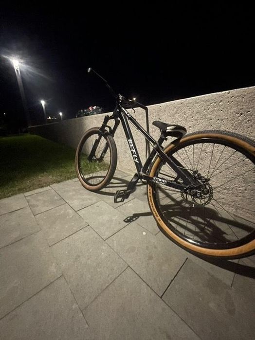 Vand befly Halo aproape nou făcut pe piese
