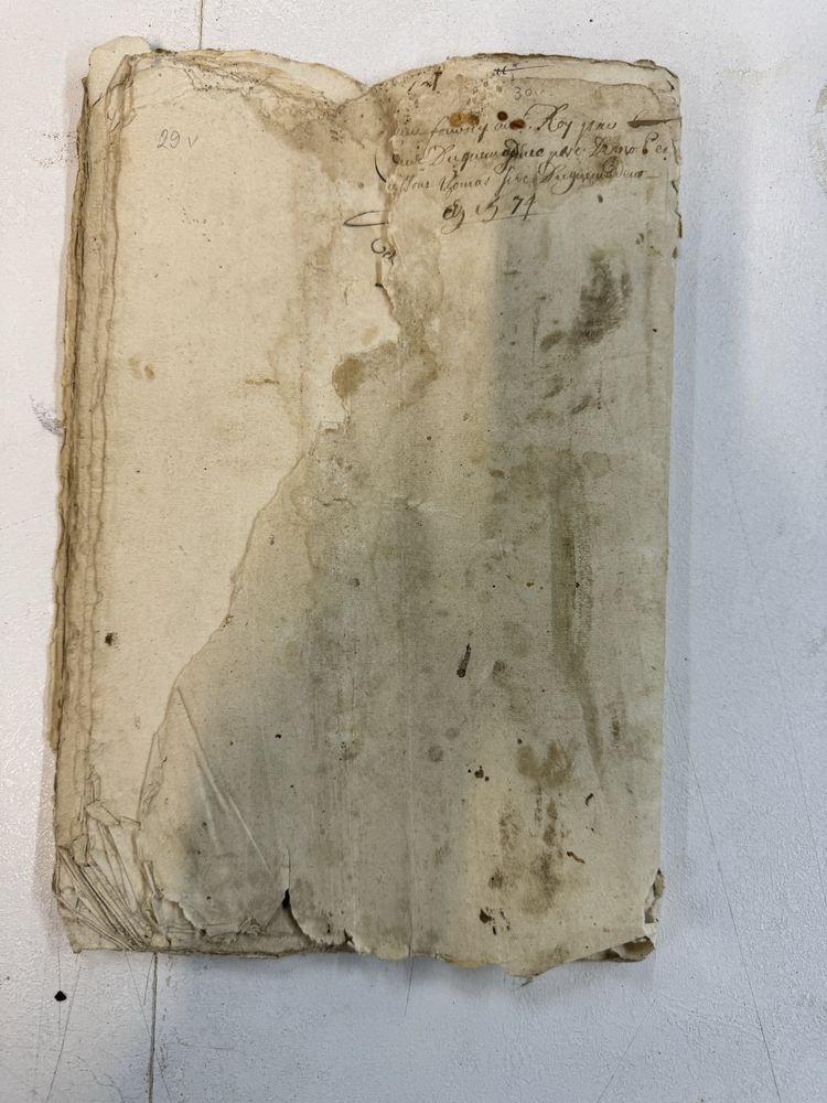 1574 Document foarte vechi in franceza