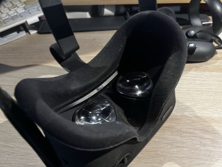 Oculus Quest 1 - functional cu controlere