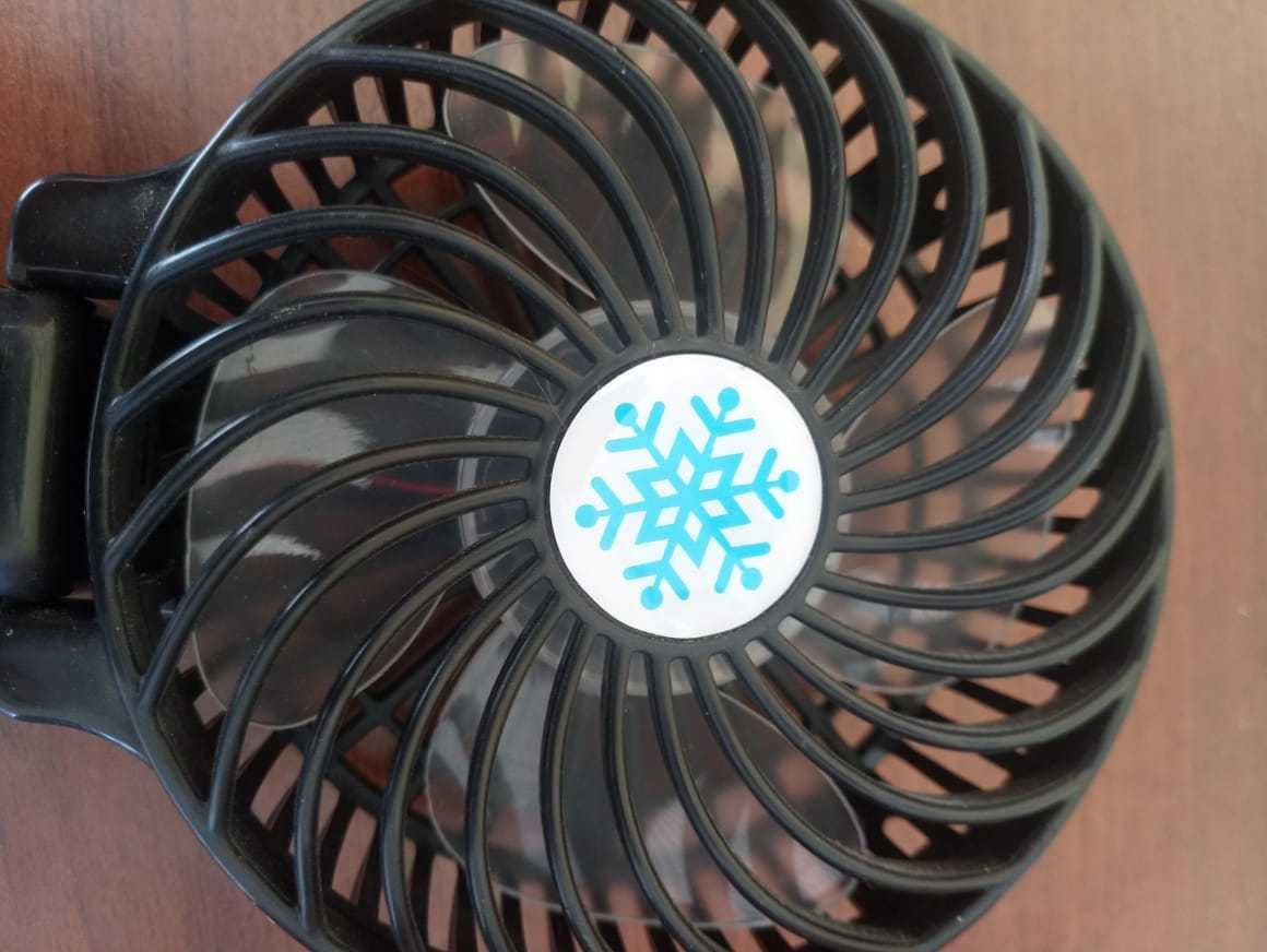 Продам новый мини вентилятор-Handy Mini Fan+с батарейкой