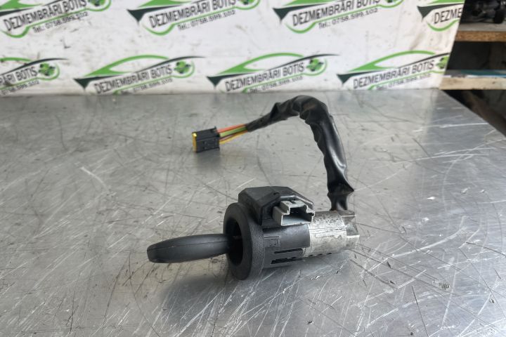 Contact cu cheie 356033T / 356033 T Dacia Logan prima generatie