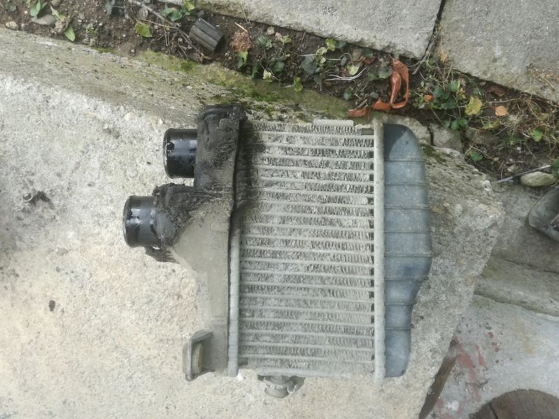 Тойота Авенсис 2,0 TD на части