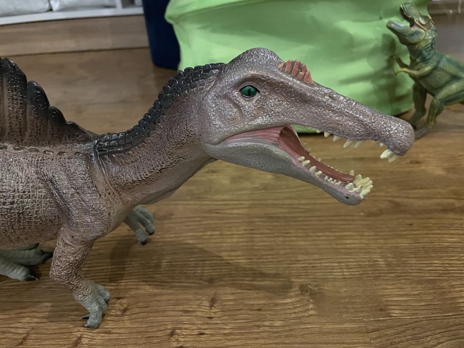 Vand figurina din cauciuc Spinosaurus