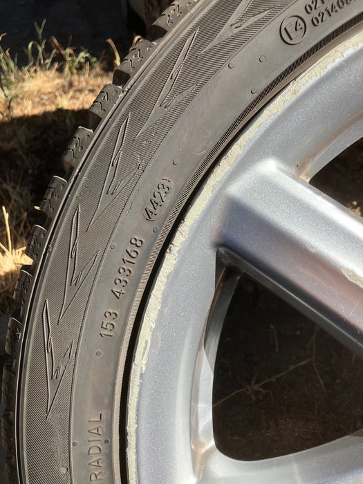 Продавам зимни гуми NOKIAN 225/45/17