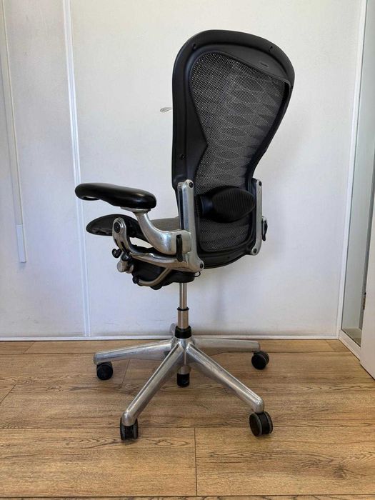Refurbished Herman Miller Aeron Aluminium - Lumbar Support