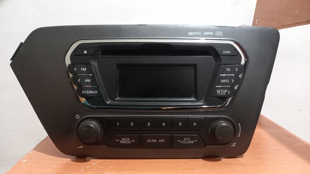 Продам магнитола на Киа рио