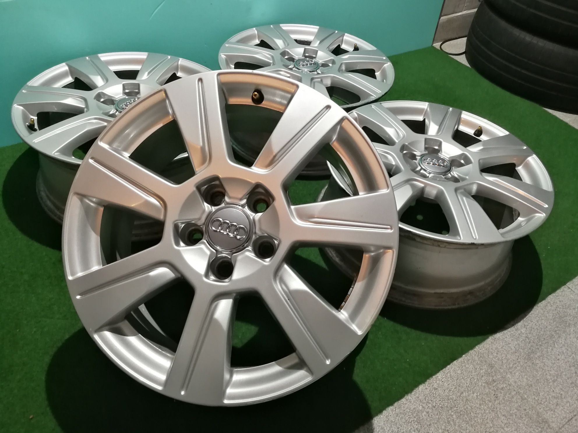 17" AUDI A6, A4 Оригинални джанти Ауди А6, А4