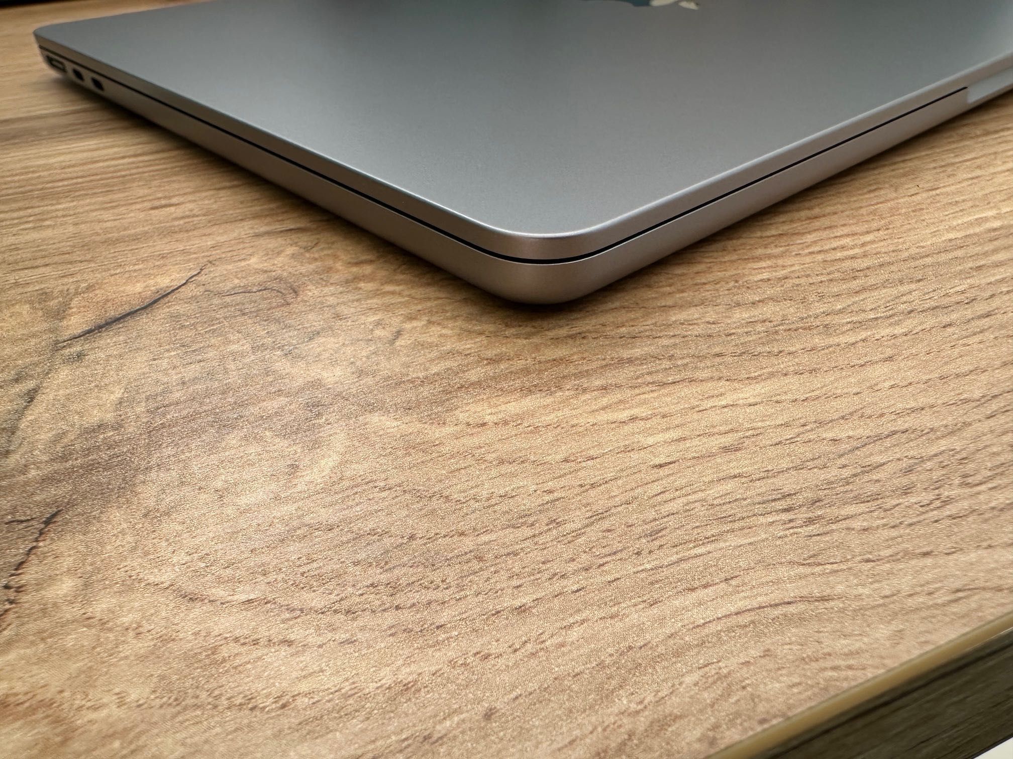 MacBook Air 13" M3 8-CPU/ 8-GPU/ 8RAM/ 256GB SSD/ГАРАНЦИЯ