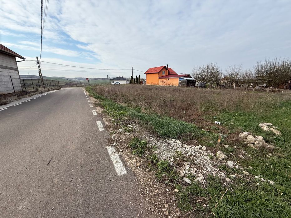 Teren Jucu de Sus, intravilan – 1.000 mp, jud. Cluj