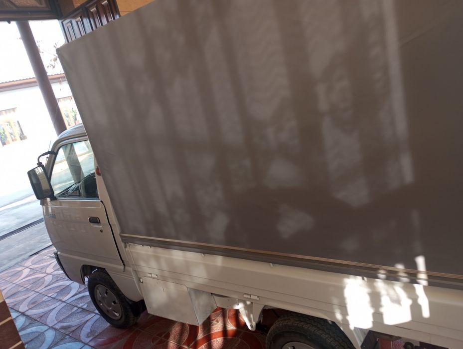 Лабо сотилади факат накдга холати идеальный йургани 28000 идеальный