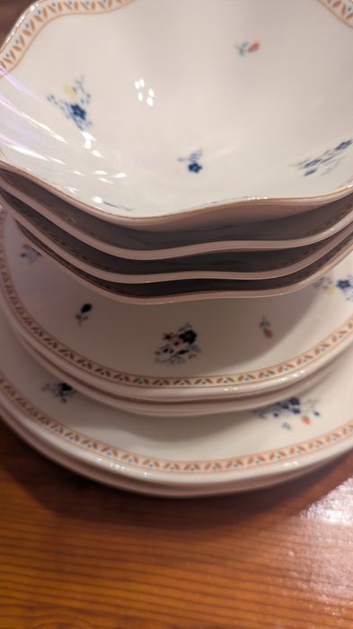 Порцеланов сервиз English Home