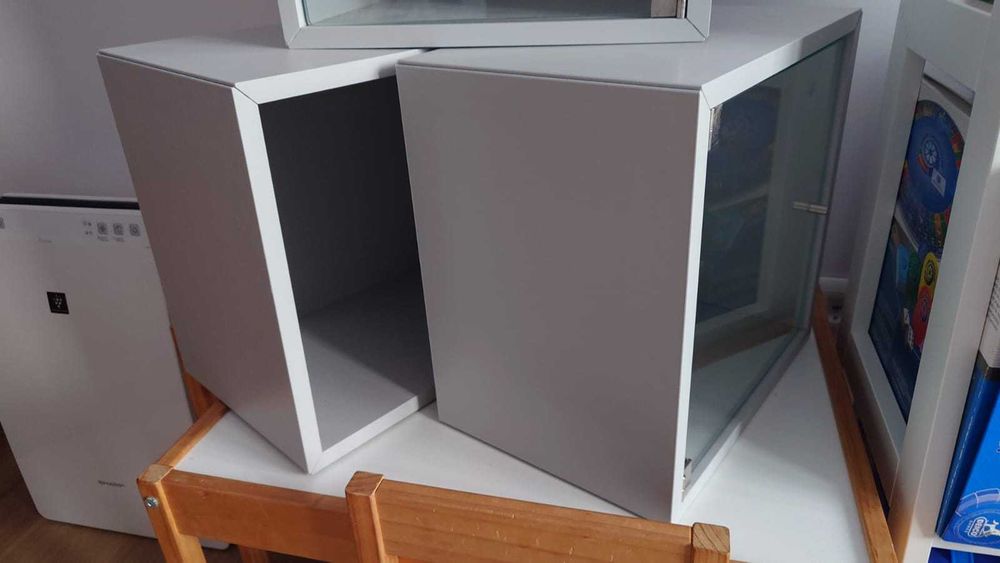 Corp / Cub IKEA Eket gri - 3 bucati + sistem prindere perete