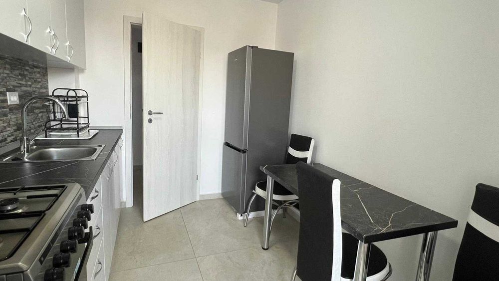 Inchiriere apartament 2 camere cu loc de parcare in bloc nou