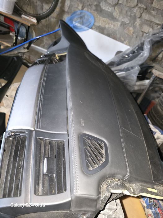 Кожено напа шито табло за bmw e70 e71 х5 х6