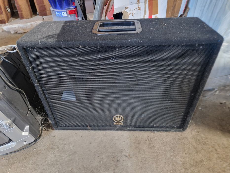 boxe yamaha ax15m + yamaha s15e