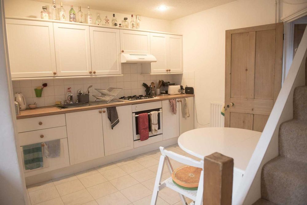 Дава се под наем Едностаен апартамент в София, Център - 45 кв.м за 331.5 € - Снимка #1